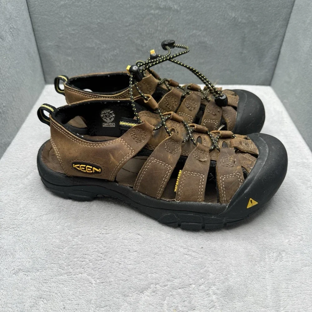 KEEN Newport Men Size 8.5 Brown Leather Waterproof Hiking Water Sandals 1001870